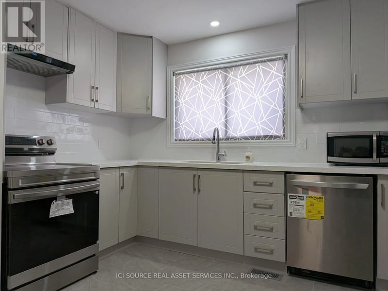 #A - Upper 21 Parkdale Drive, Belleville (Belleville Ward), Ontario, K8P2P3, Belleville (Belleville Ward), Ontario — photo 1 of 5
