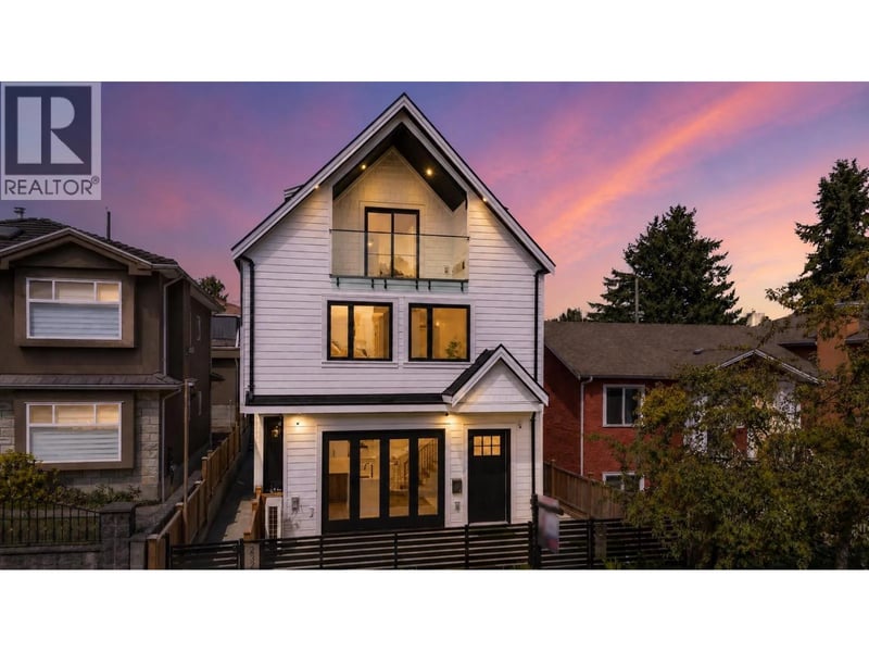#1 3271 E GEORGIA Street, Vancouver, British Columbia, V5K2L2, Vancouver, British Columbia — photo 1 of 5