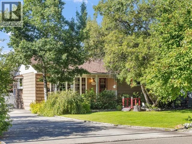 43 CEDAR CRESCENT, Whitehorse, Yukon, Y1A4P2, Whitehorse, Yukon — photo 1 of 5