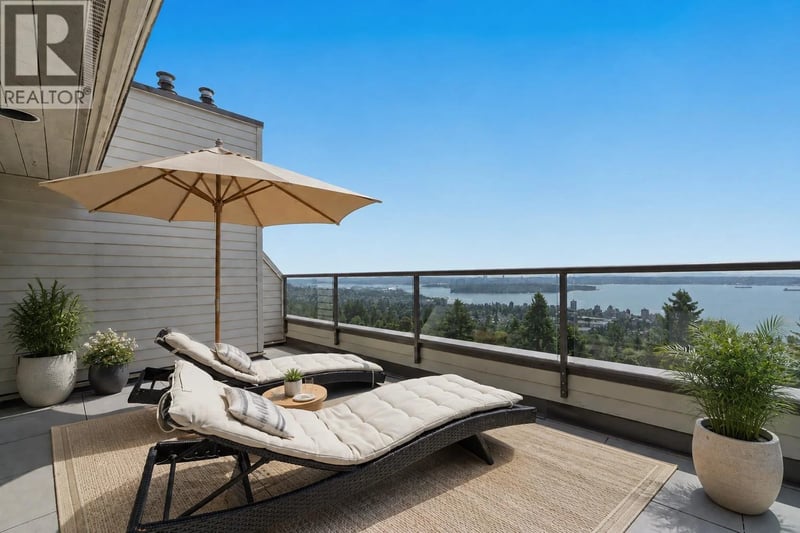 #41 2238 FOLKESTONE Way, West Vancouver, British Columbia, V7S2X7, West Vancouver, British Columbia — photo 1 of 5