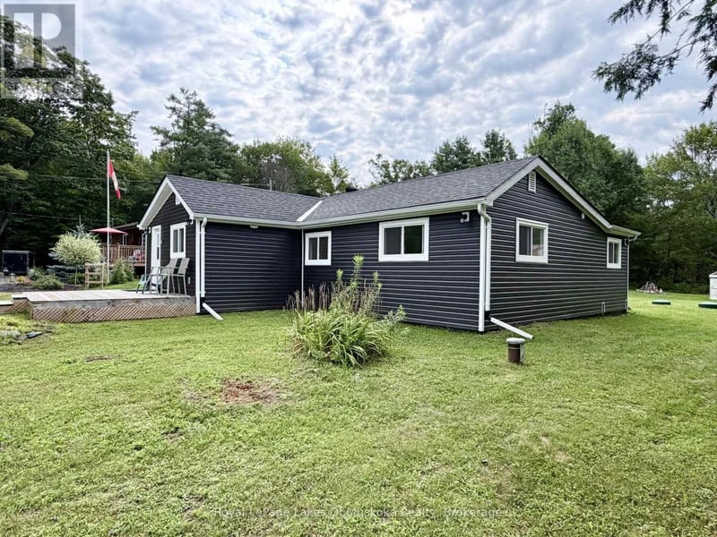 #Unit 2 7826 Lake Joseph Road, Muskoka Lakes (Medora), Ontario, P0C1H0, Muskoka Lakes (Medora), Ontario — photo 1 of 5