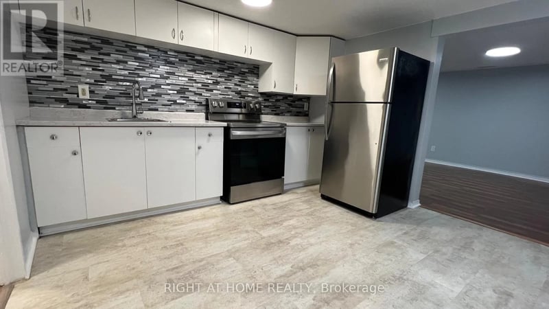#Basement 32 Throncroft Crescent, Ajax (South East), Ontario, L1S2S2, Ajax (South East), Ontario — photo 1 of 5