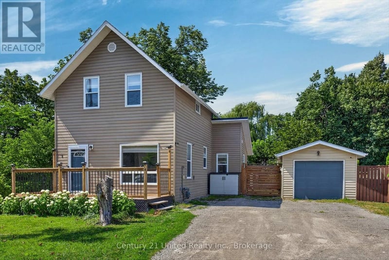 4 Bertie Street, Kawartha Lakes (Lindsay), Ontario, K9V1J1, Kawartha Lakes (Lindsay), Ontario — photo 1 of 5