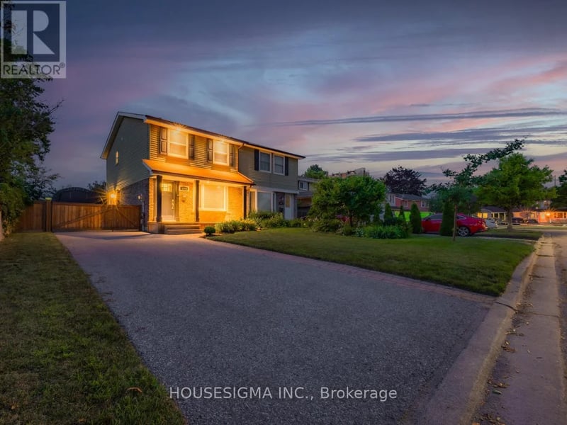 1379 Orlando Court, Oshawa (Samac), Ontario, L1G6T8, Oshawa (Samac), Ontario — photo 1 of 5