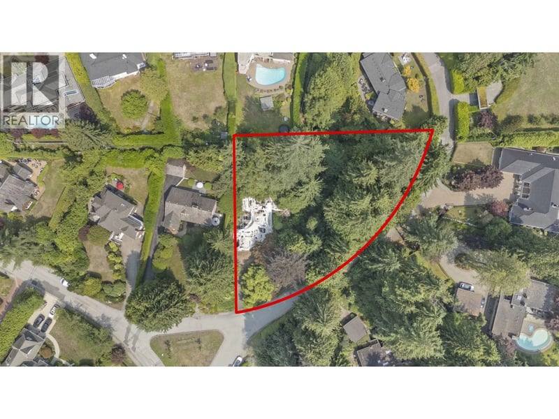 410 EASTCOT Road, West Vancouver, British Columbia, V7S1E2, West Vancouver, British Columbia — photo 1 of 5