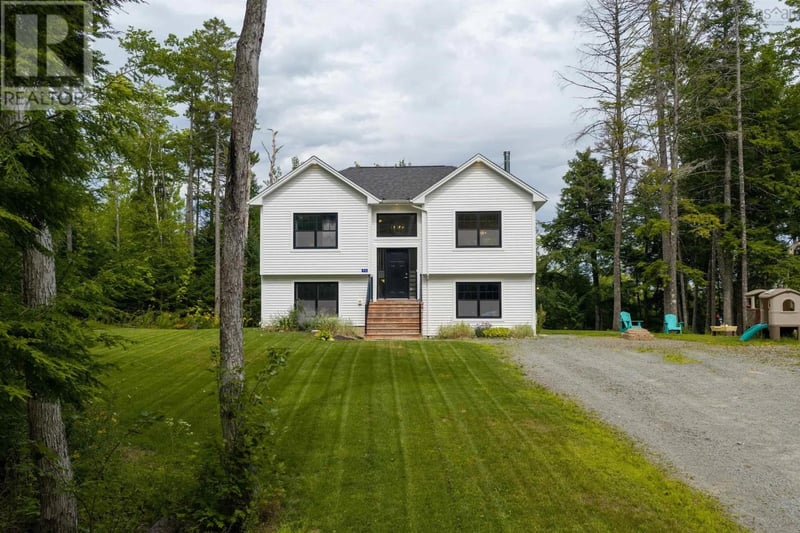 46 Chalet Lane, Beaver Bank, Nova Scotia, B4G0B6, Beaver Bank, Nova Scotia — photo 1 of 5