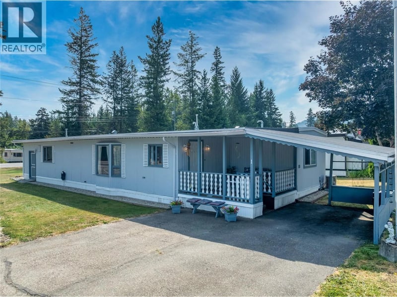 #1 1361 30 Street Southeast, Salmon Arm, British Columbia, V1E2N4, Salmon Arm, British Columbia — photo 1 of 5