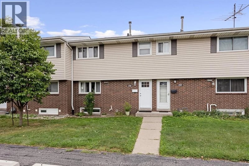 #11 2755 MEADOWBROOK, Windsor, Ontario, N8T2Y6, Windsor, Ontario — photo 1 of 5