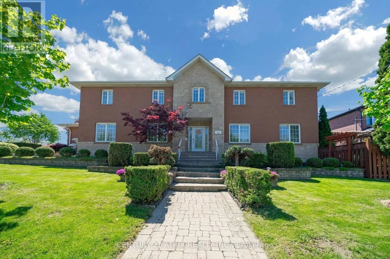 543 Queens Drive, Toronto (Rustic), Ontario, M6L1M9, Toronto (Rustic), Ontario — photo 1 of 5