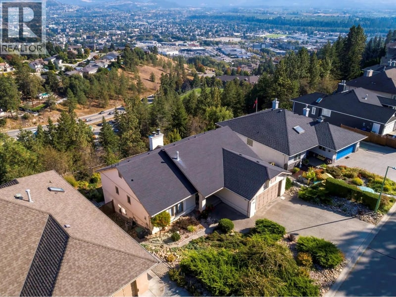 933 Purcell Drive, Kelowna, British Columbia, V1V1N8, Kelowna, British Columbia — photo 1 of 5