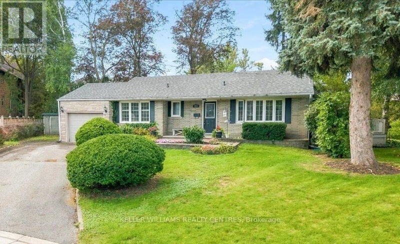 228 Kathryn Crescent, Newmarket (Central Newmarket), Ontario, L3Y1M1, Newmarket (Central Newmarket), Ontario — photo 1 of 5