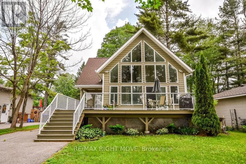 2956 Lakeside Drive, Severn (West Shore), Ontario, L3V0V9, Severn (West Shore), Ontario — photo 1 of 5