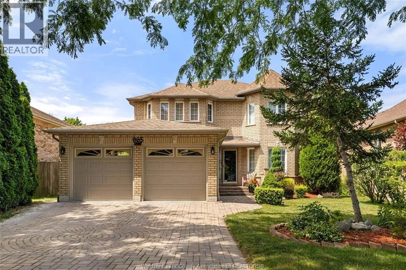 965 GREENPARK, Windsor, Ontario, N8P1J1, Windsor, Ontario — photo 1 of 5