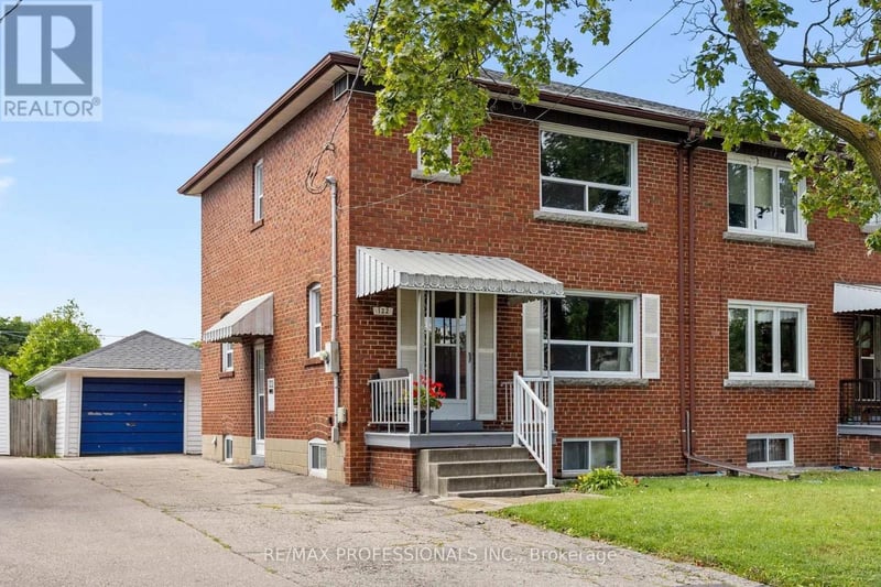 122 Treeview Drive, Toronto (Alderwood), Ontario, M8W4C3, Toronto (Alderwood), Ontario — photo 1 of 5