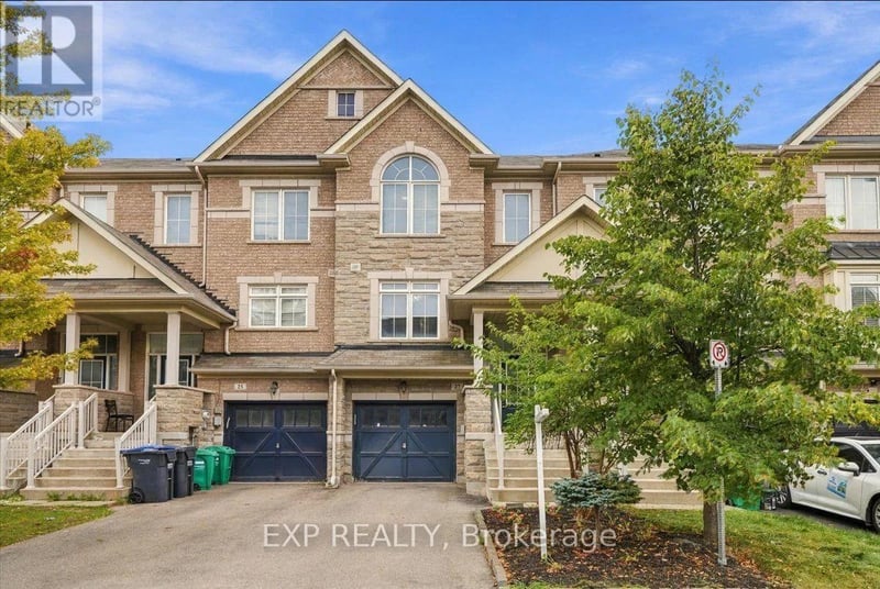27 Rockbrook Trail, Brampton (Northwest Brampton), Ontario, L7A4H8, Brampton (Northwest Brampton), Ontario — photo 1 of 5