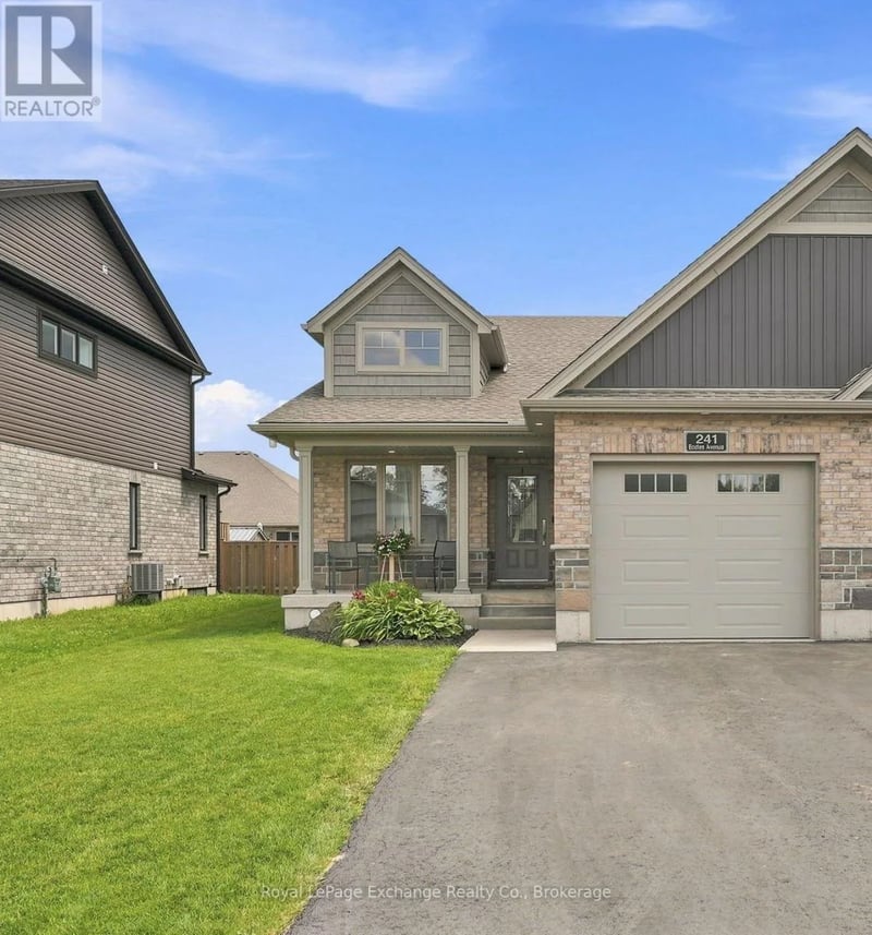 241 Eccles Avenue, West Grey, Ontario, N0G1R0, West Grey, Ontario — photo 1 of 5