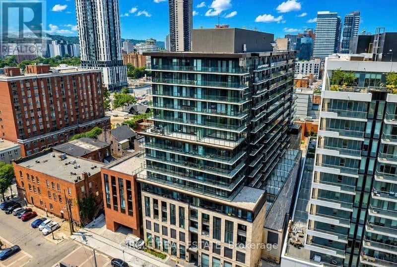 #827 1 Jarvis Street, Hamilton (Beasley), Ontario, L8R3J2, Hamilton (Beasley), Ontario — photo 1 of 5