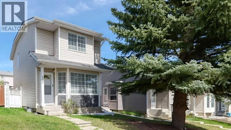 157 Harvest Gold Heights Northeast, Calgary, Alberta, T3K4H2, Calgary, Alberta — photo 1 of 5