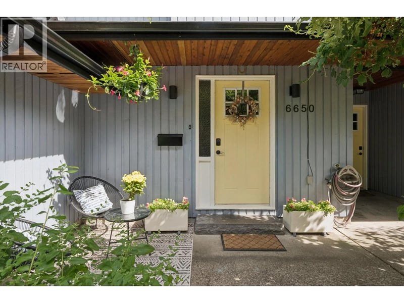 6650 NELSON Avenue, West Vancouver, British Columbia, V7W2B1, West Vancouver, British Columbia — photo 1 of 5