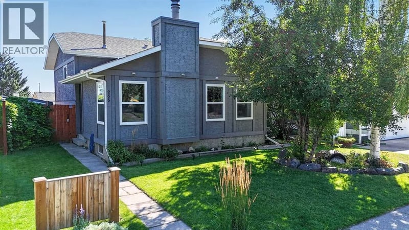255 Shawcliffe Circle Southwest, Calgary, Alberta, T2Y1E8, Calgary, Alberta — photo 1 of 5