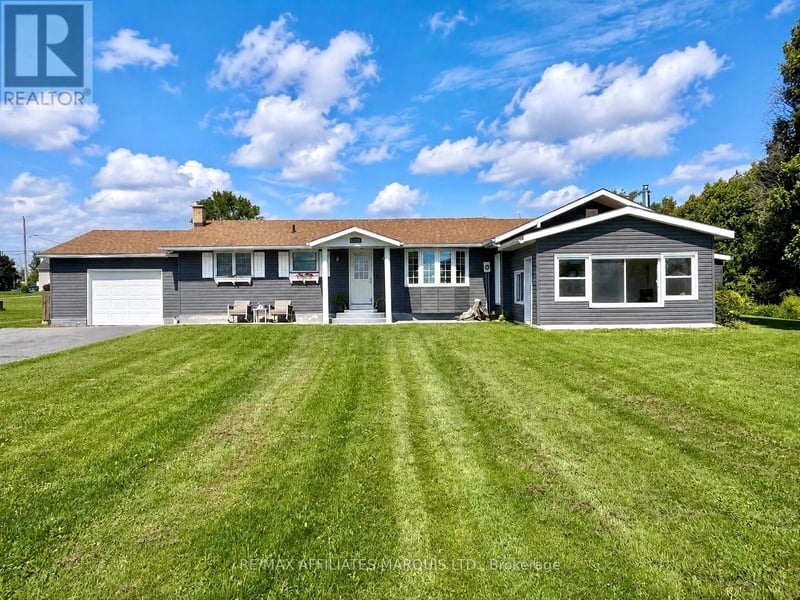 15253 County Road 2 Road, South Stormont, Ontario, K0C1M0, South Stormont, Ontario — photo 1 of 5