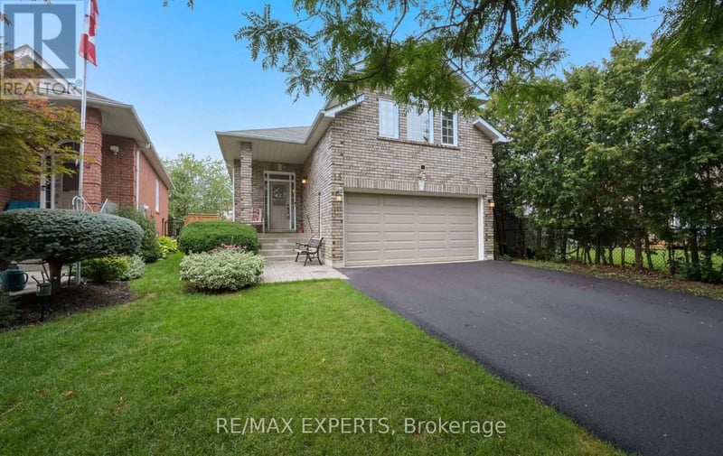 13 Paulette Way, Caledon (Bolton East), Ontario, L7E1X2, Caledon (Bolton East), Ontario — photo 1 of 5
