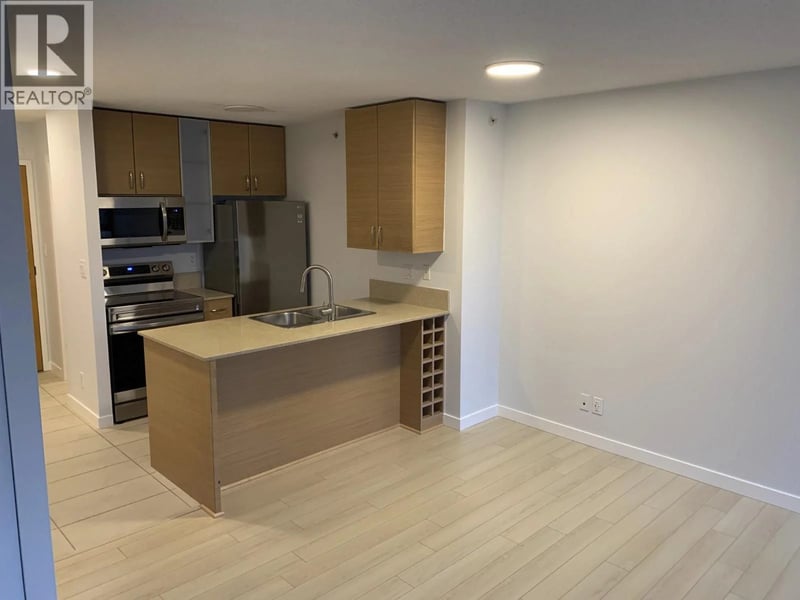 #908 909 MAINLAND Street, Vancouver, British Columbia, V6B1S3, Vancouver, British Columbia — photo 1 of 5
