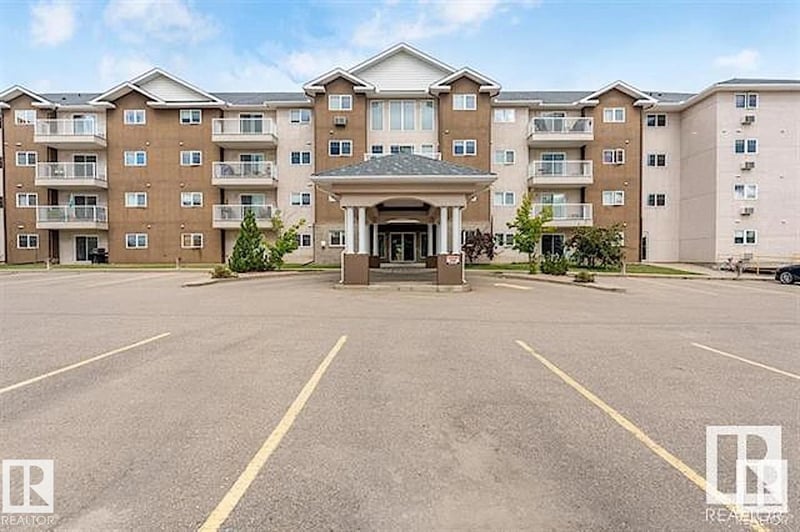 #3308 901 16 ST, Cold Lake, Alberta, T9M0C3, Cold Lake, Alberta — photo 1 of 5