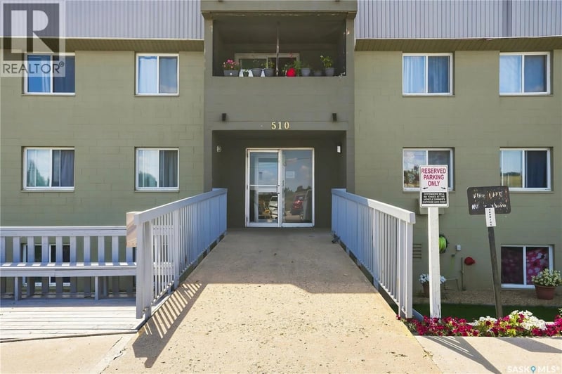 409 510 Laurier STREET, Moose Jaw, Saskatchewan, S6H6X6, Moose Jaw, Saskatchewan — photo 1 of 5