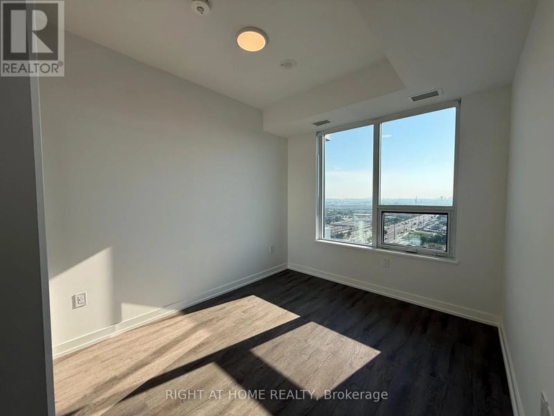 #1609 21 Meadowdale Road, Vaughan (Concord), Ontario, L4K0H6, Vaughan (Concord), Ontario — photo 1 of 5