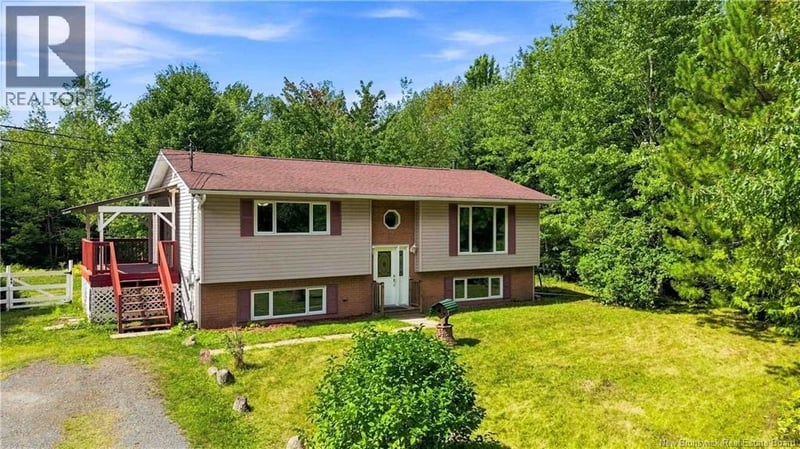 430 Waterville Road, Waterville, New Brunswick, E2V3S7, Waterville, New Brunswick — photo 1 of 5