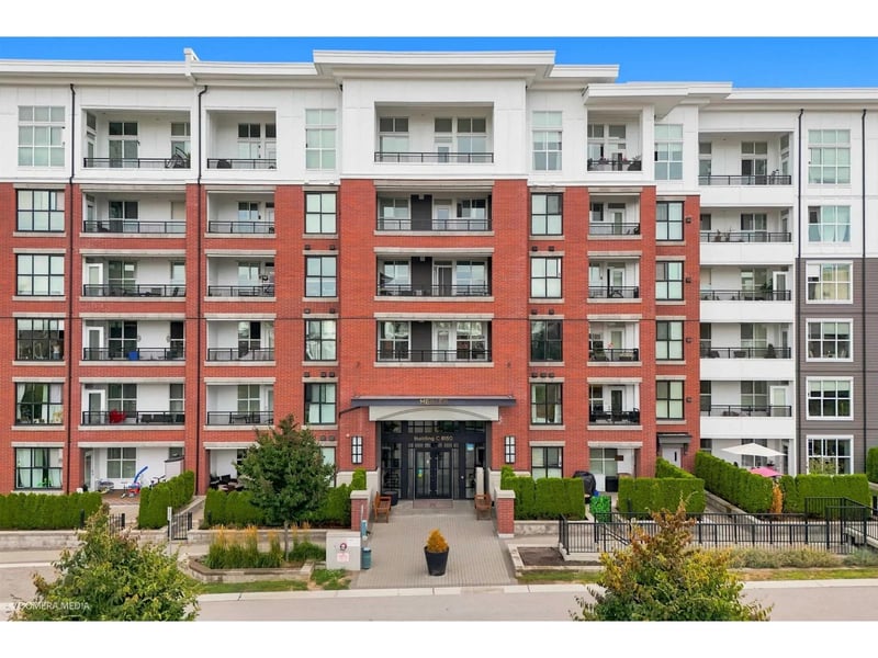 #C121 8150 207 Street, Langley, British Columbia, V2Y4J4, Langley, British Columbia — photo 1 of 5