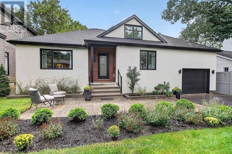 390 Princeton Avenue, Ottawa, Ontario, K2A0M7, Ottawa, Ontario — photo 1 of 5
