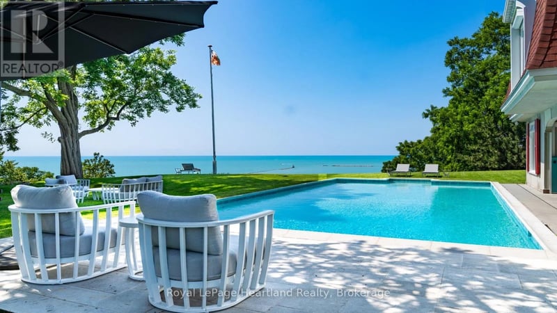284 Elgin Avenue West, Goderich (Goderich (Town)), Ontario, N7A2G1, Goderich (Goderich (Town)), Ontario — photo 1 of 5
