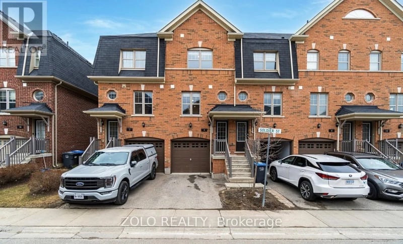 4 Soldier Street, Brampton (Northwest Brampton), Ontario, L7A4B6, Brampton (Northwest Brampton), Ontario — photo 1 of 5