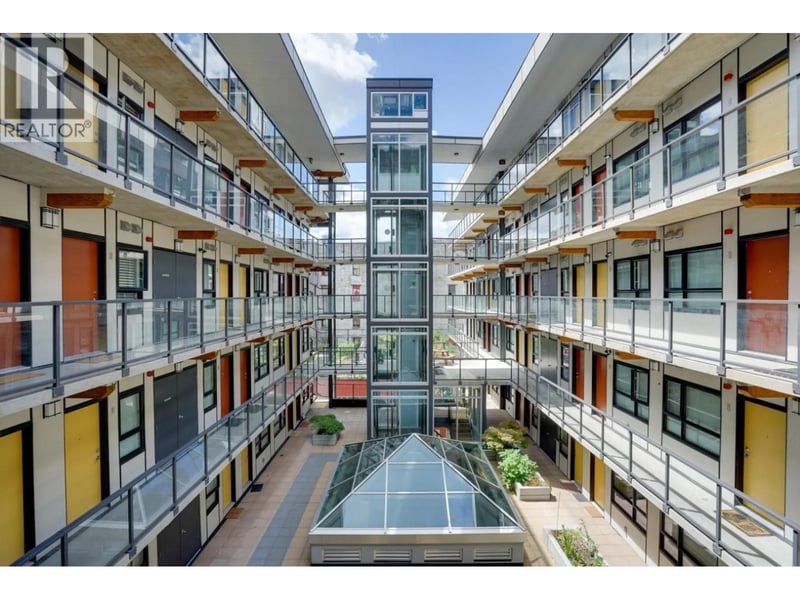 #404 138 HASTINGS Street, Vancouver, British Columbia, V6A1N4, Vancouver, British Columbia — photo 1 of 5
