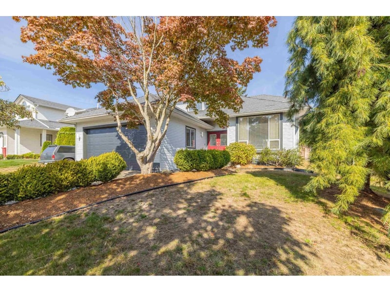 18693 56A Avenue, Surrey, British Columbia, V3S7Y2, Surrey, British Columbia — photo 1 of 5