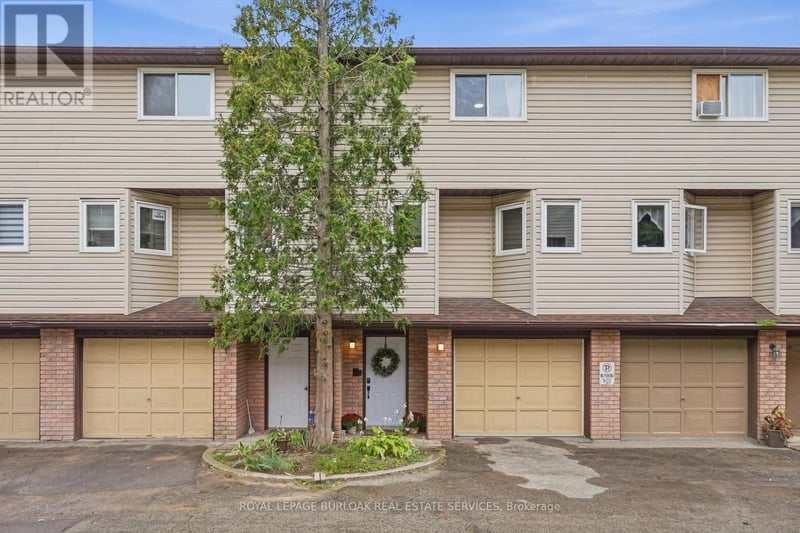 #D 22 Bond Street North, Brantford, Ontario, N3R4G5, Brantford, Ontario — photo 1 of 5