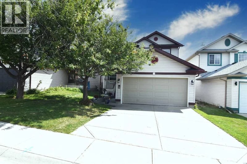 12 Country Hills Gate Northwest, Calgary, Alberta, T3K5C8, Calgary, Alberta — photo 1 of 5