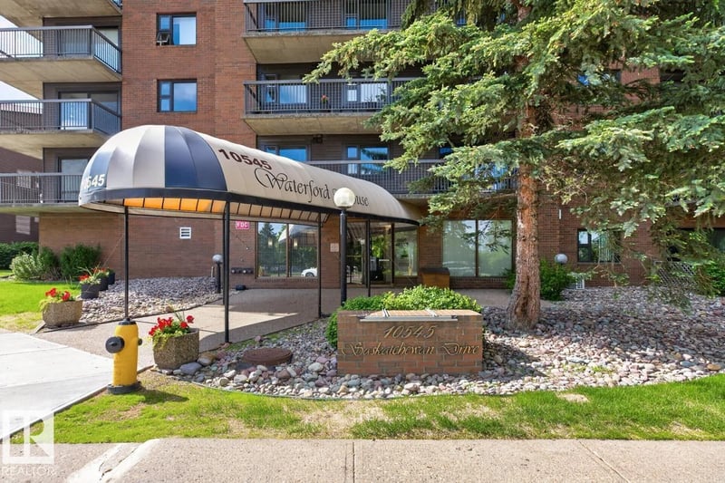 #405 10545 SASKATCHEWAN DR NW, Edmonton, Alberta, T6E6C6, Edmonton, Alberta — photo 1 of 5