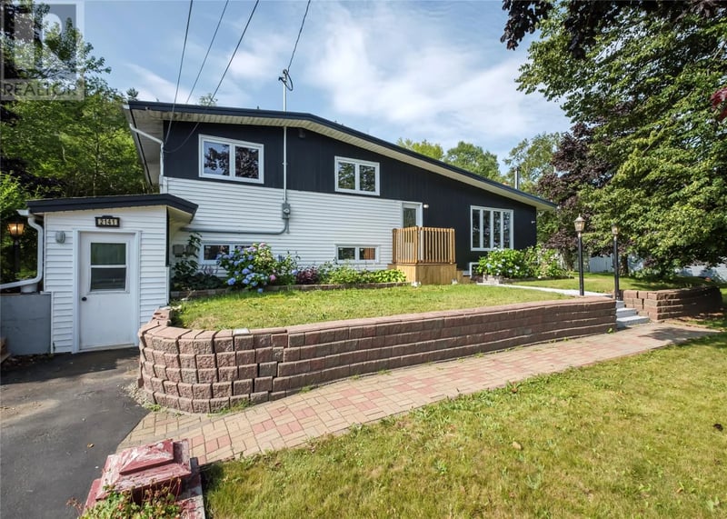 2141 Topsail Road, CBS, Newfoundland & Labrador, A1W5R5, CBS, Newfoundland & Labrador — photo 1 of 5