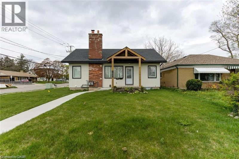 #Upper 1030 QUEENS Boulevard, Kitchener, Ontario, N2M1B7, Kitchener, Ontario — photo 1 of 5