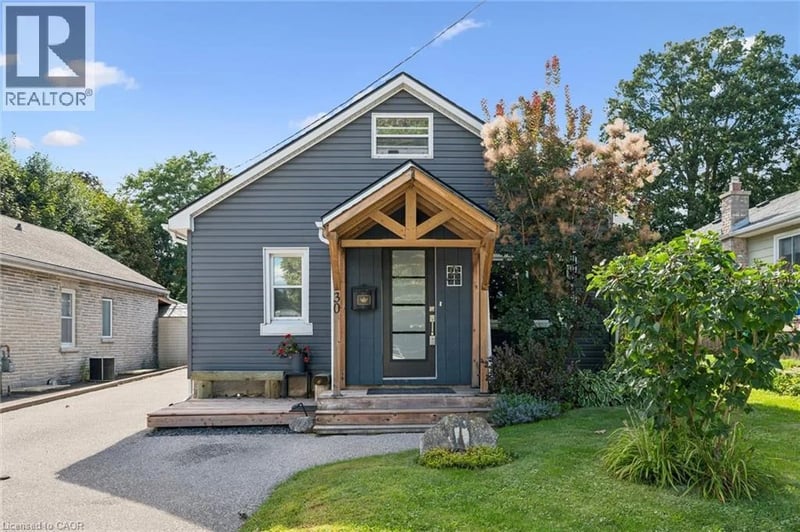 30 CHALMERS Street South, Cambridge, Ontario, N1R5B2, Cambridge, Ontario — photo 1 of 5