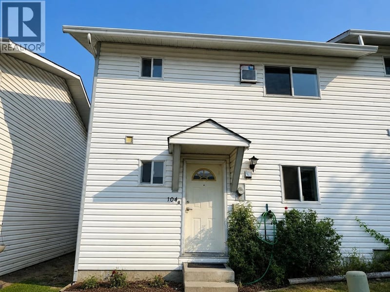 #104 3004 SOUTH MAIN Street, Penticton, British Columbia, V2A5J6, Penticton, British Columbia — photo 1 of 5