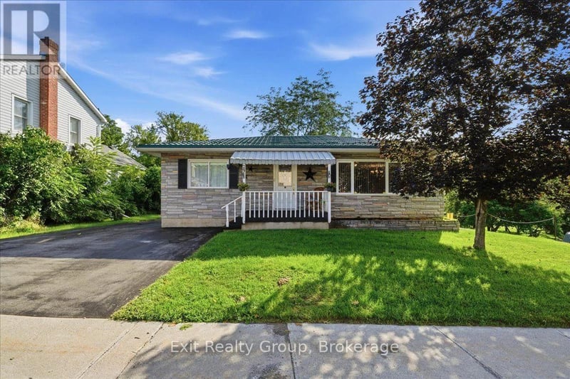 29 Emma Street, Stirling-Rawdon (Stirling Ward), Ontario, K0K3E0, Stirling-Rawdon (Stirling Ward), Ontario — photo 1 of 5