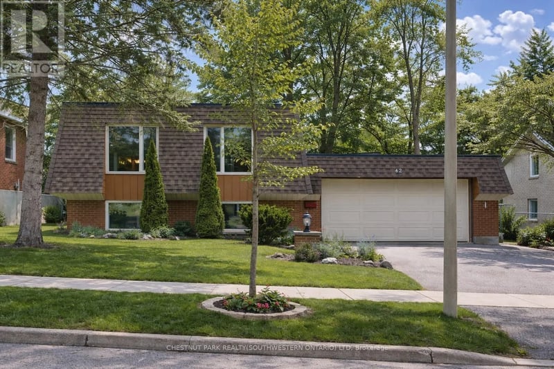 42 Culpepper Drive, Waterloo, Ontario, N2L5L1, Waterloo, Ontario — photo 1 of 5
