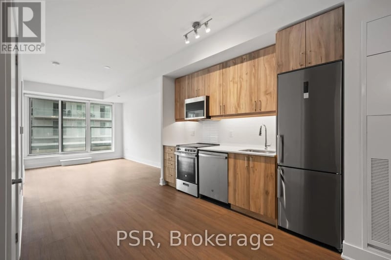 #710 195 Deerfield Road, Newmarket (Central Newmarket), Ontario, L3Y0G4, Newmarket (Central Newmarket), Ontario — photo 1 of 5