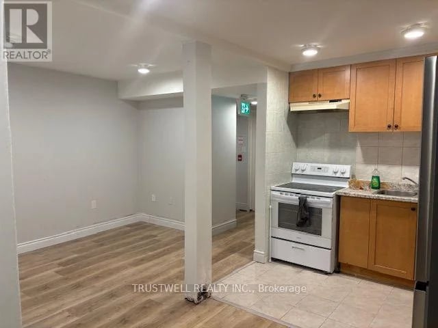 #A6 14810 Yonge Street, Aurora (Aurora Highlands), Ontario, L4G1N3, Aurora (Aurora Highlands), Ontario — photo 1 of 5