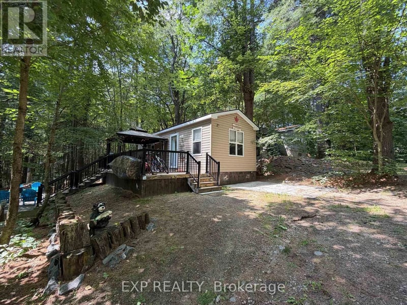1047 Bonnie Lake Camp Road, Bracebridge (Macaulay), Ontario, P1L1W9, Bracebridge (Macaulay), Ontario — photo 1 of 5