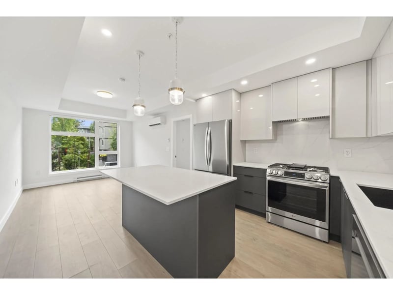#103 15353 17 Avenue, Surrey, British Columbia, V4A1T8, Surrey, British Columbia — photo 1 of 5